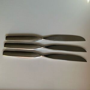 Sasaki Ward Bennett Omni
Stainless Flatware Modernist Set Of Three Knives